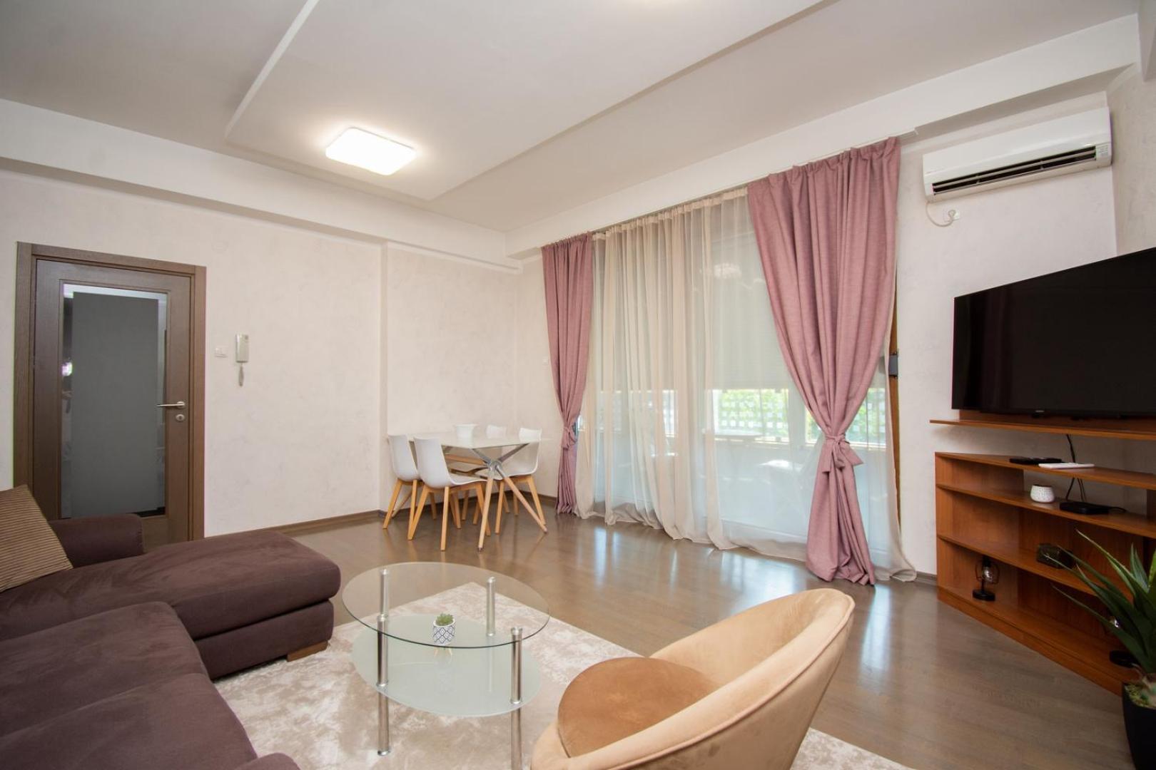 Maxim Compass Apartment Podgorica Exterior foto