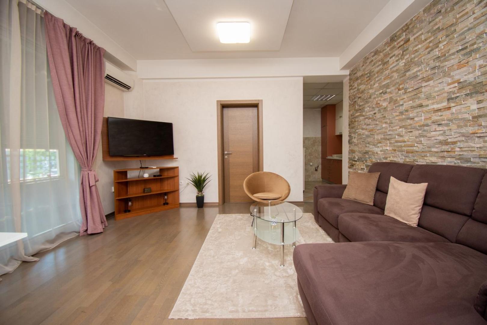 Maxim Compass Apartment Podgorica Exterior foto