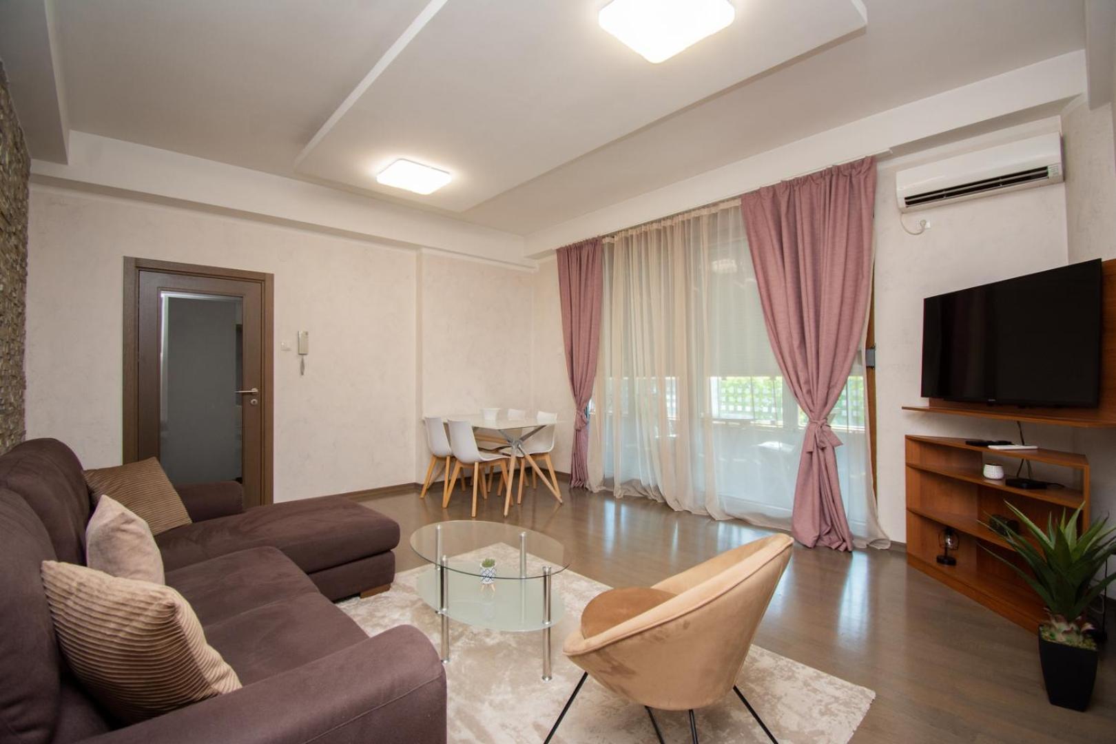 Maxim Compass Apartment Podgorica Exterior foto